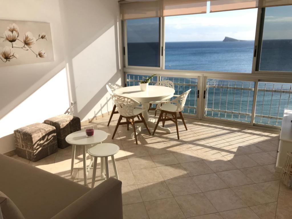 Los Fernandos, 1st line Beachfront Poniente, 2 bedroom apartment Ocean Terrace Benidorm Exterior foto