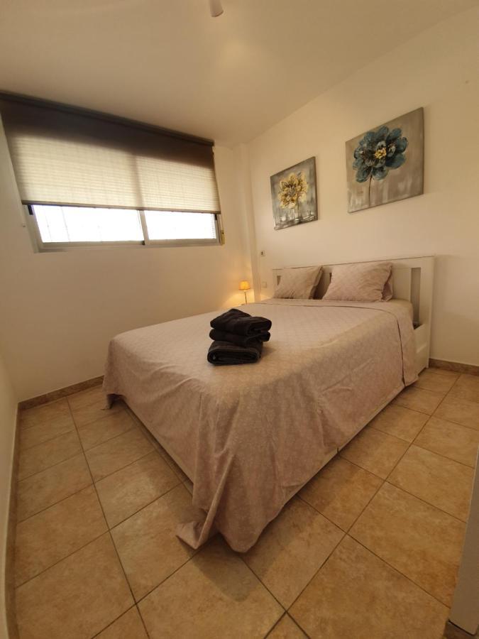 Los Fernandos, 1st line Beachfront Poniente, 2 bedroom apartment Ocean Terrace Benidorm Exterior foto